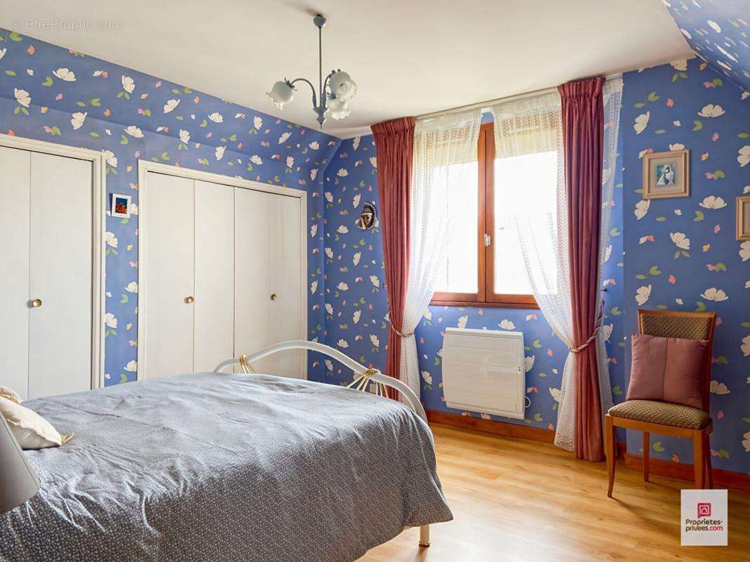 Maison à SABLE-SUR-SARTHE