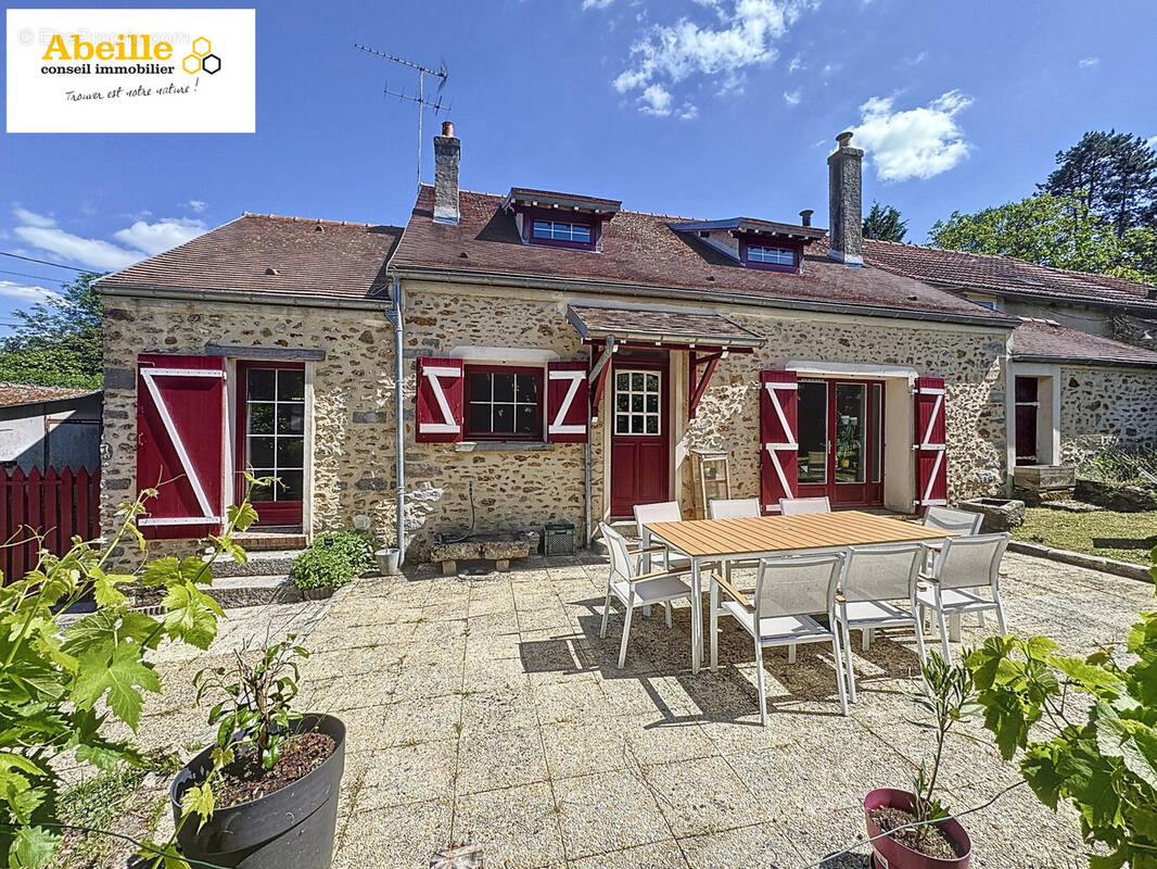 Maison à SAINT-CHERON