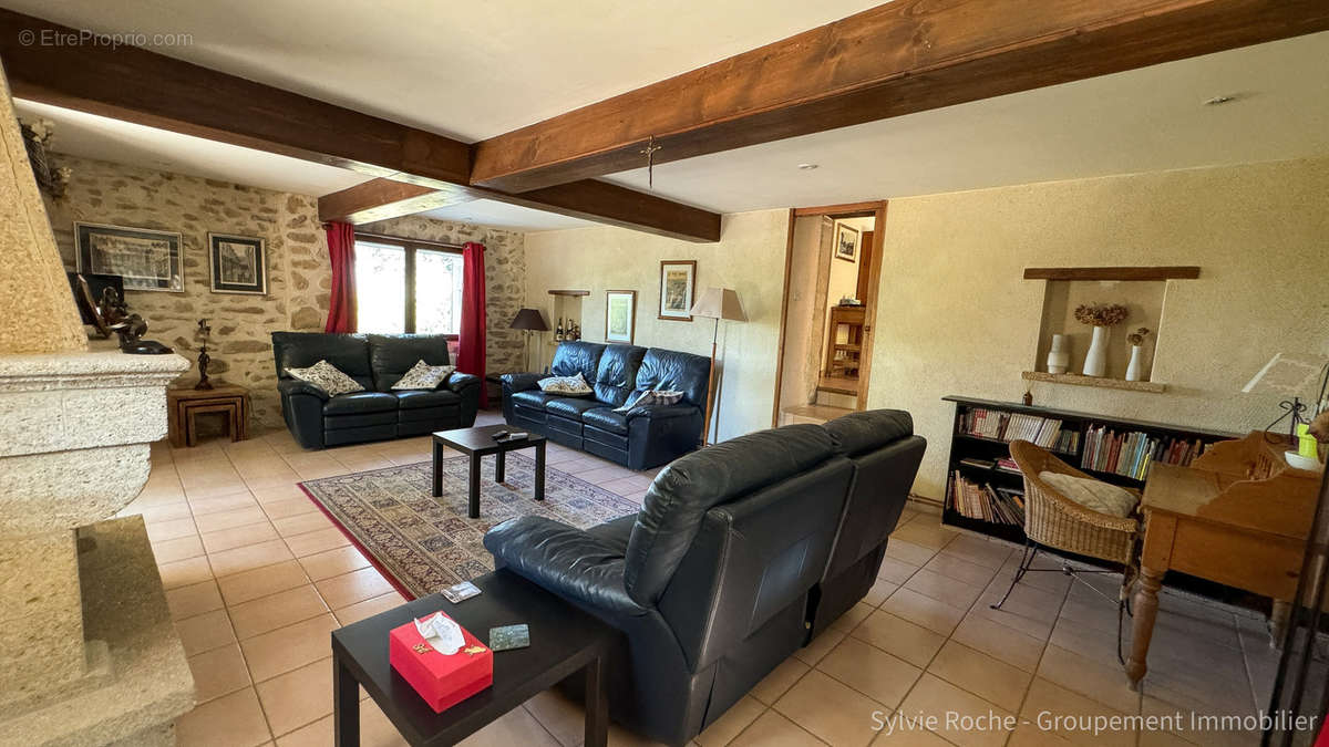 Maison à VISAN