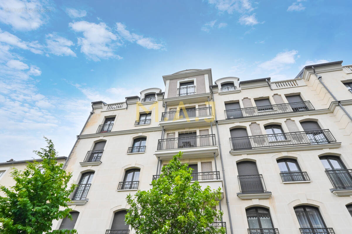 Appartement à LE PERREUX-SUR-MARNE
