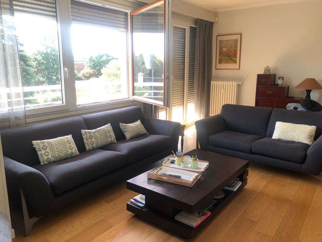 Appartement à SAINT-GRATIEN