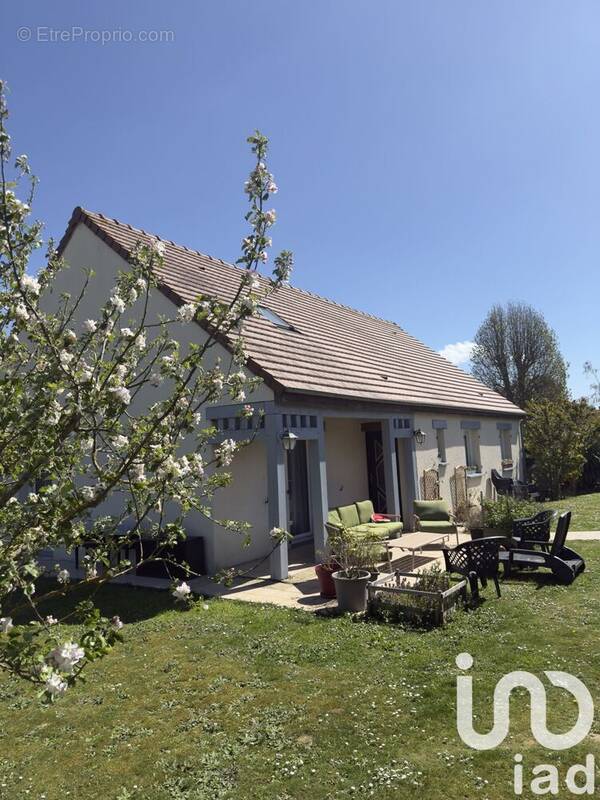 Photo 1 - Maison à SAINT-AUBIN-D&#039;ARQUENAY