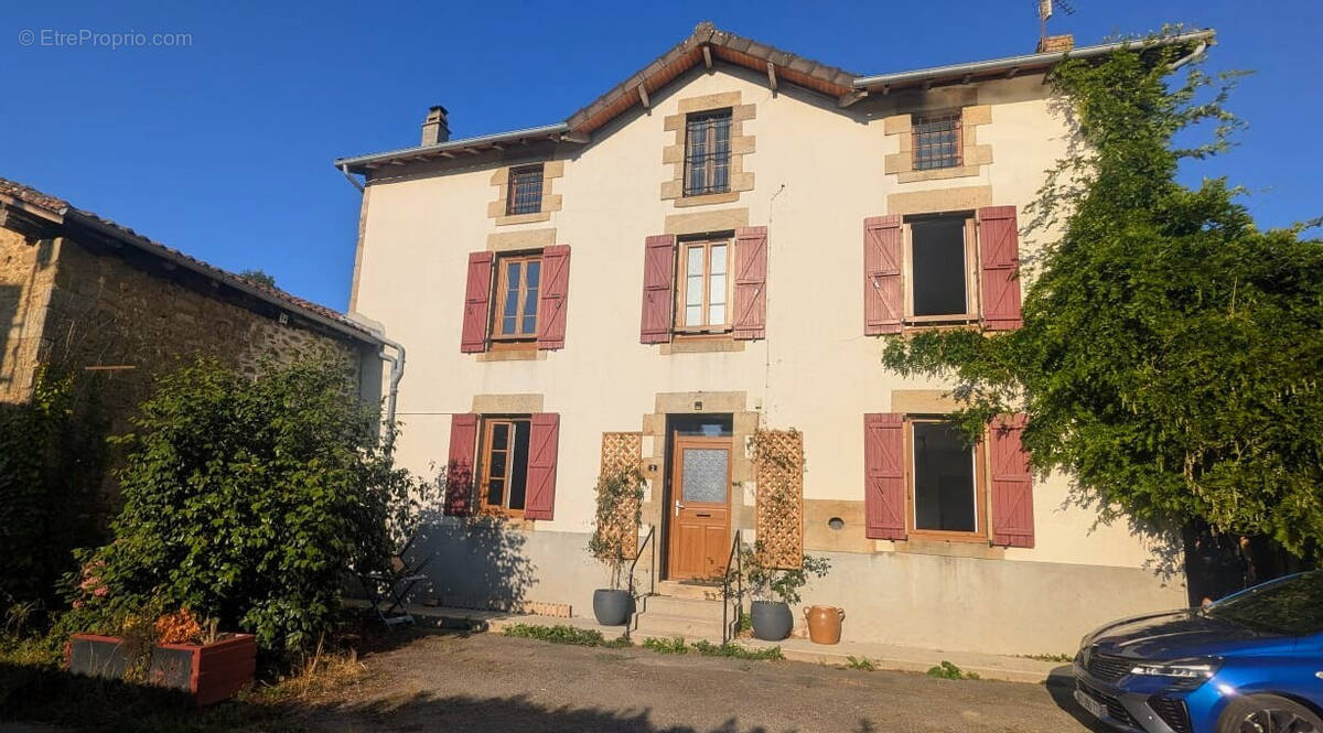 Maison à SAINT-AUVENT