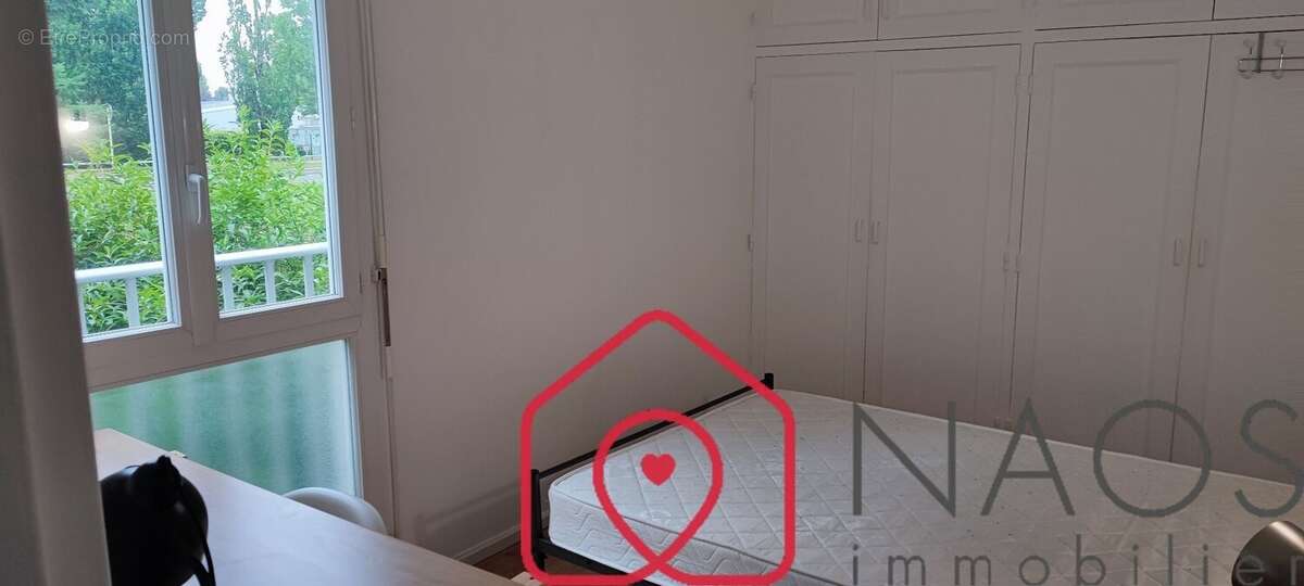 Appartement à MONT-SAINT-AIGNAN