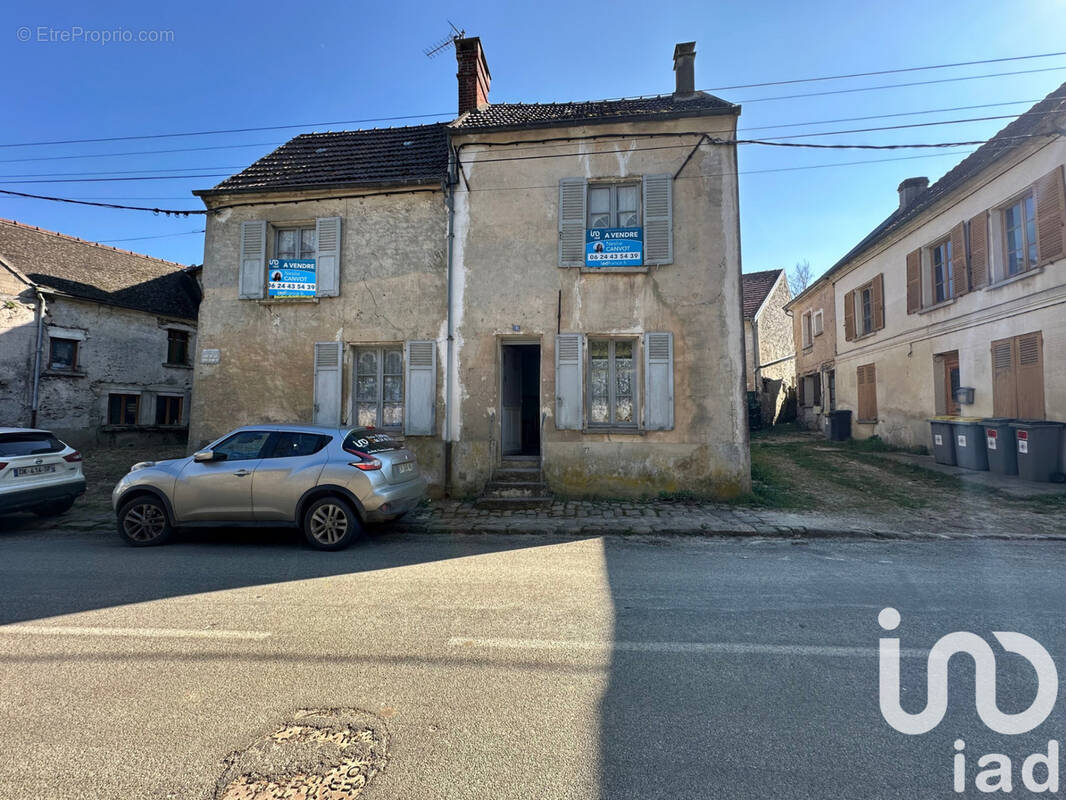 Photo 1 - Maison à MONTREUIL-AUX-LIONS