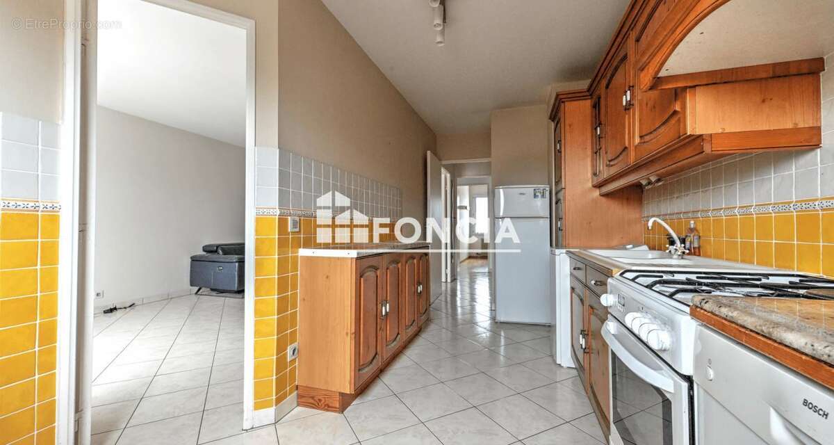 Appartement à ELANCOURT