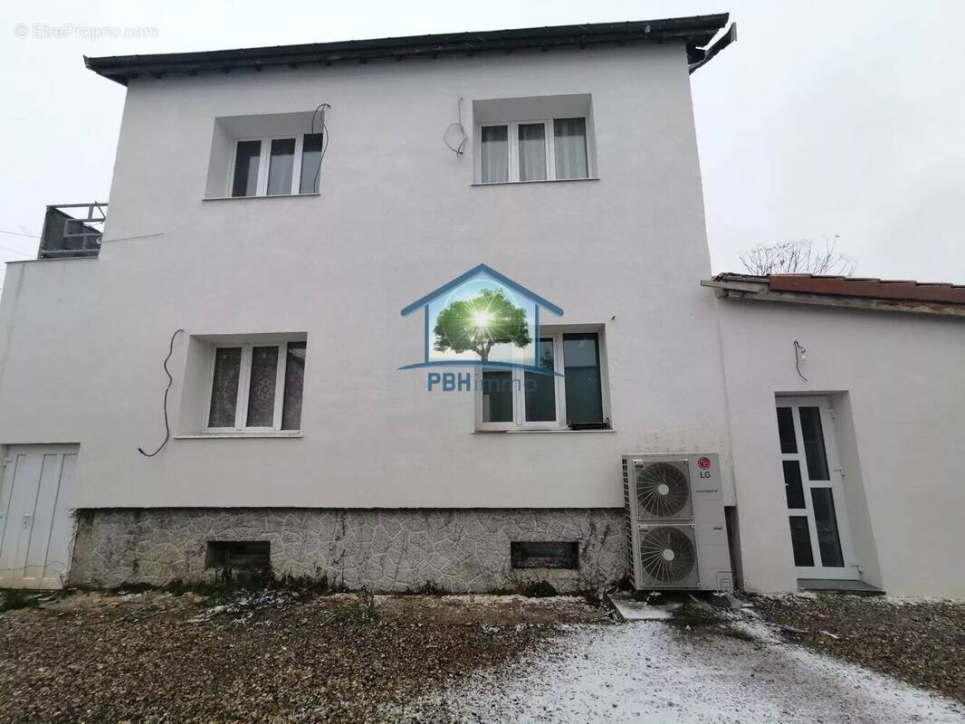Appartement à VAULX-EN-VELIN