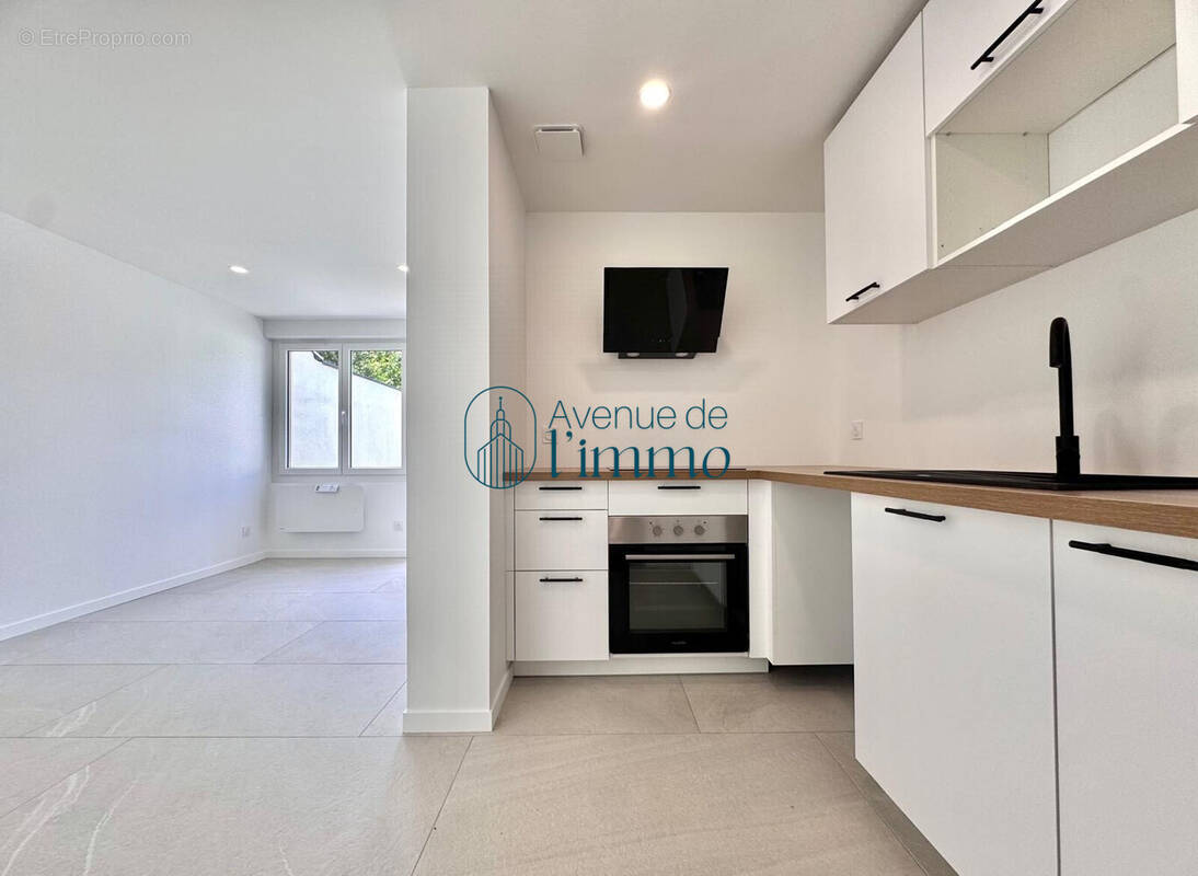 Maison 1 : cuisine - Appartement à ANGERS