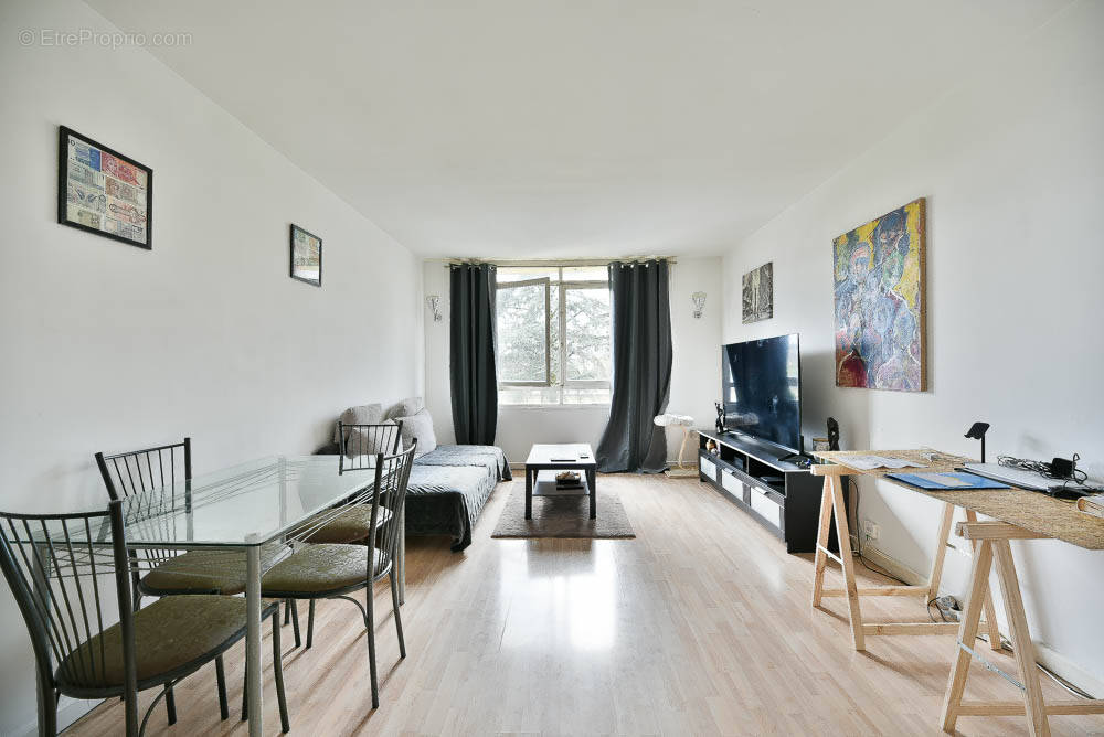 Appartement à SAVIGNY-SUR-ORGE