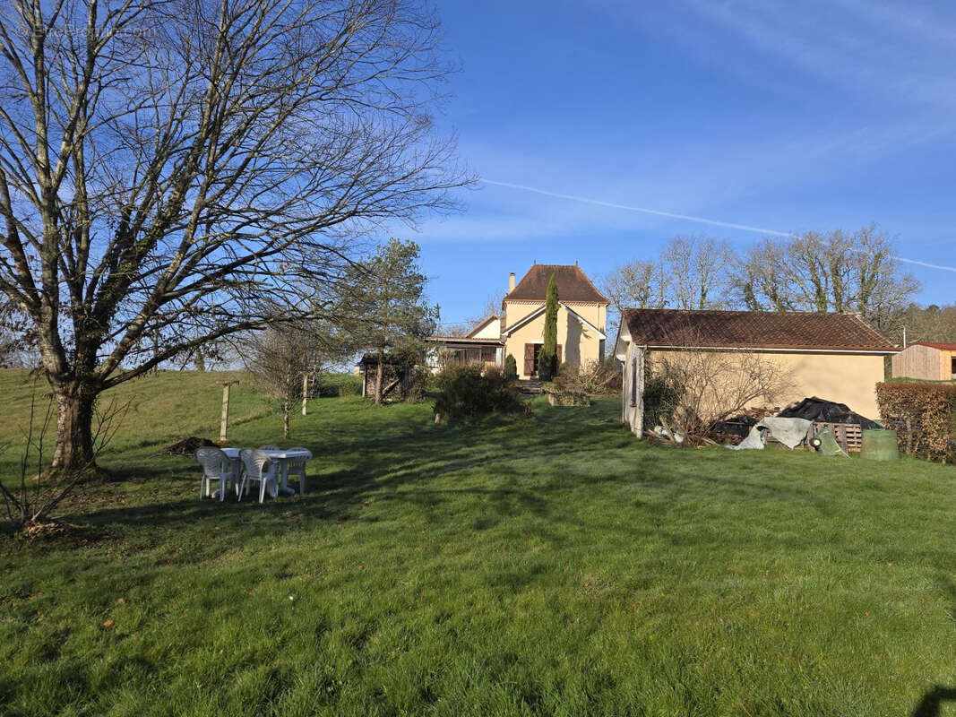 Maison à ISSAC