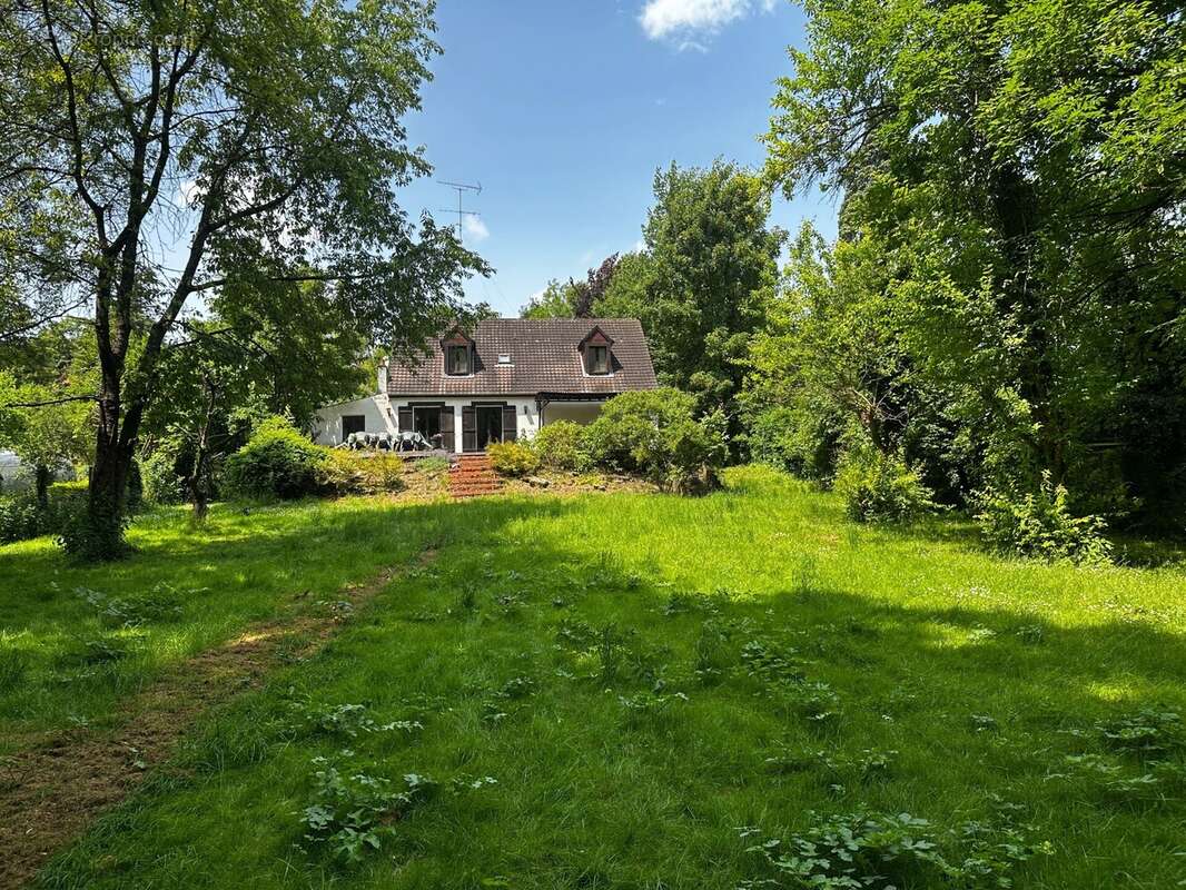 Maison à MALESHERBES