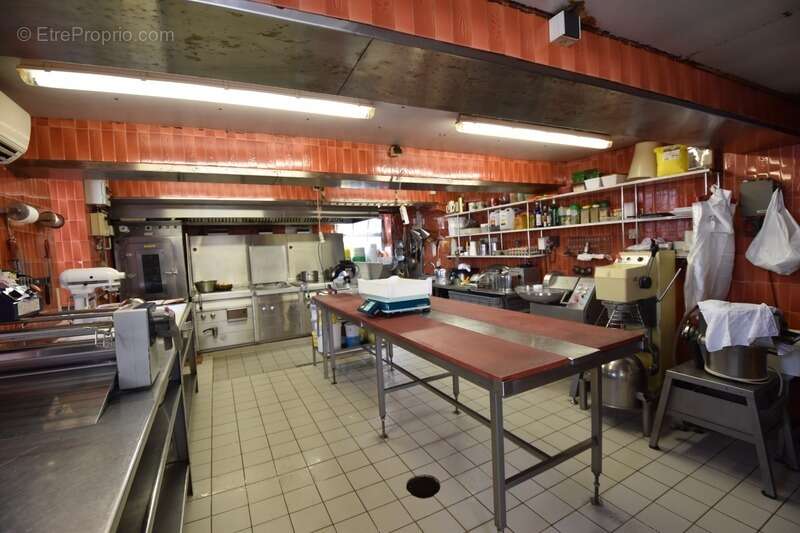 Commerce à DIGOIN