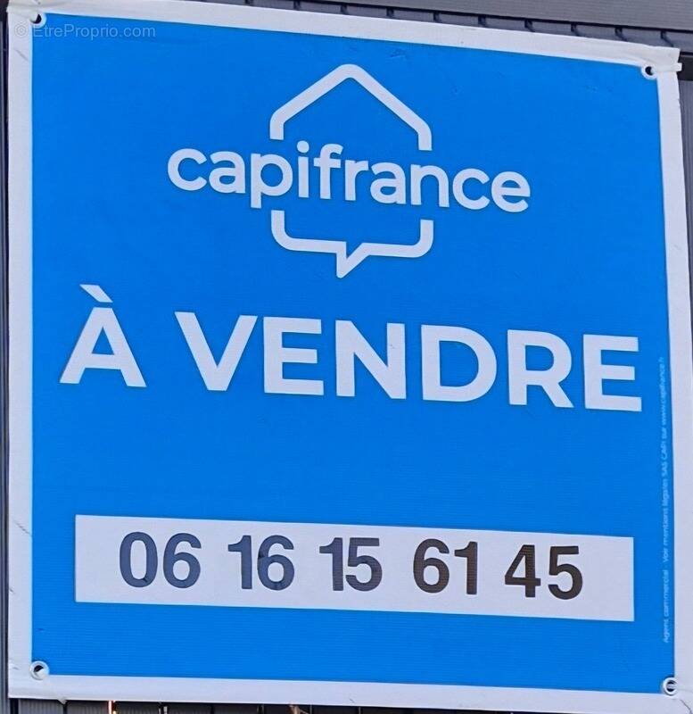 Commerce à MILLAU