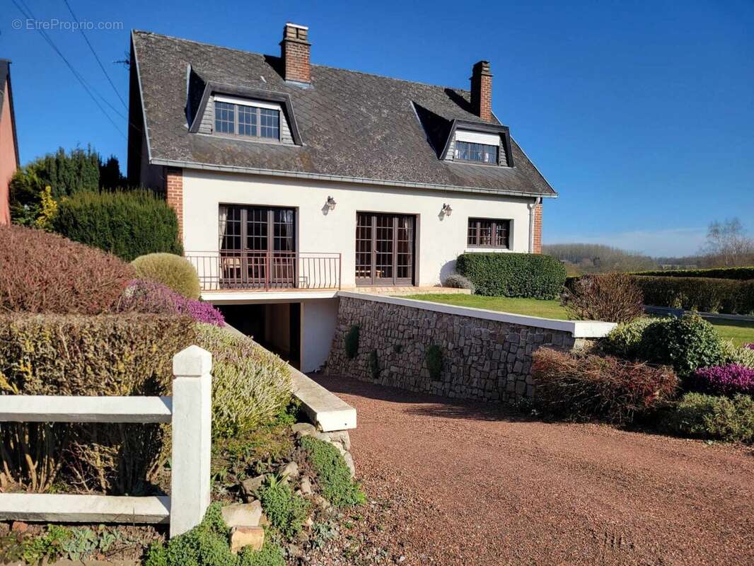 Maison à BUSIGNY