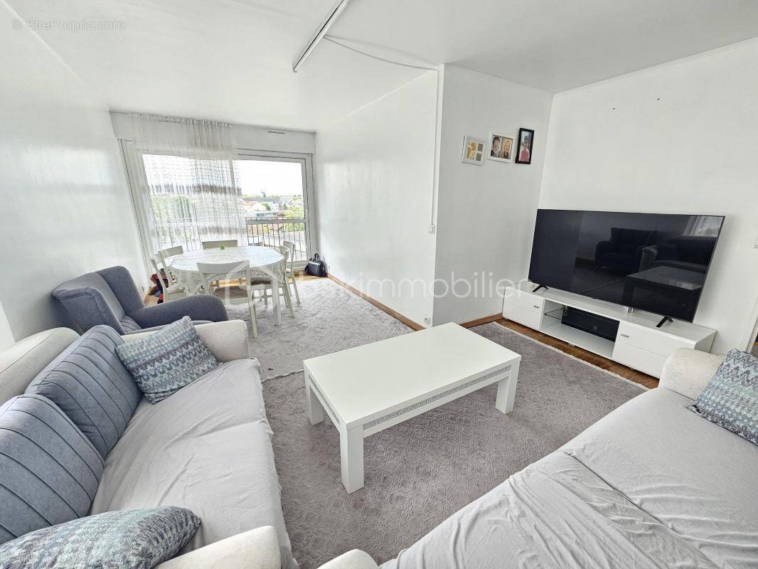 Appartement à GRIGNY