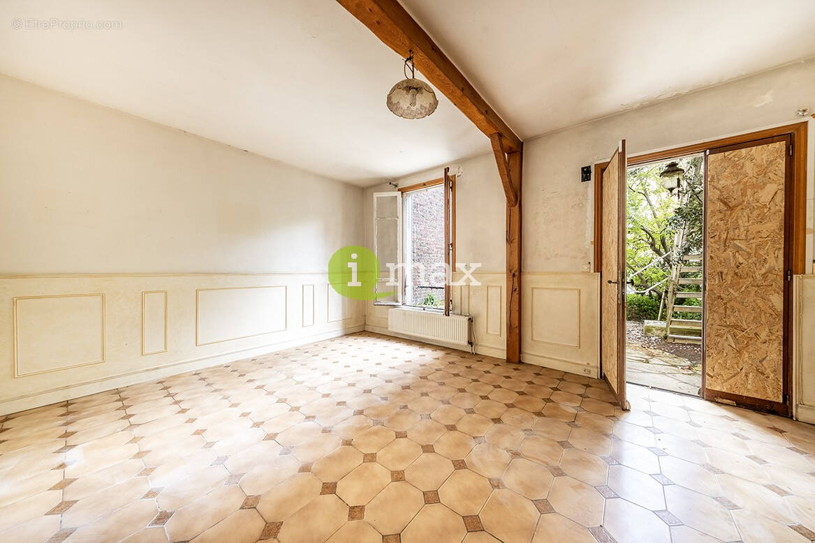 Appartement à GENNEVILLIERS