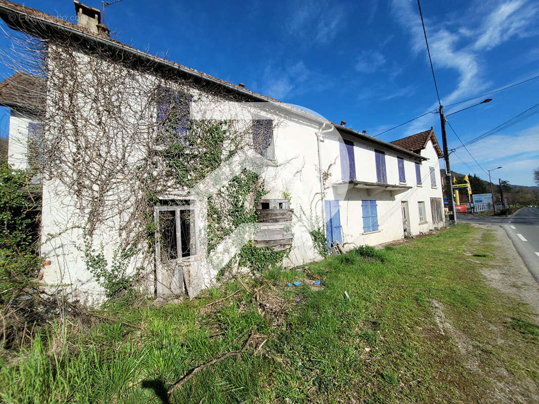 Maison à CONDAT-SUR-VEZERE