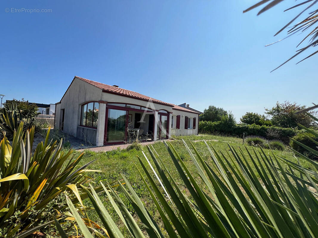 Maison à LONGEVILLE-SUR-MER