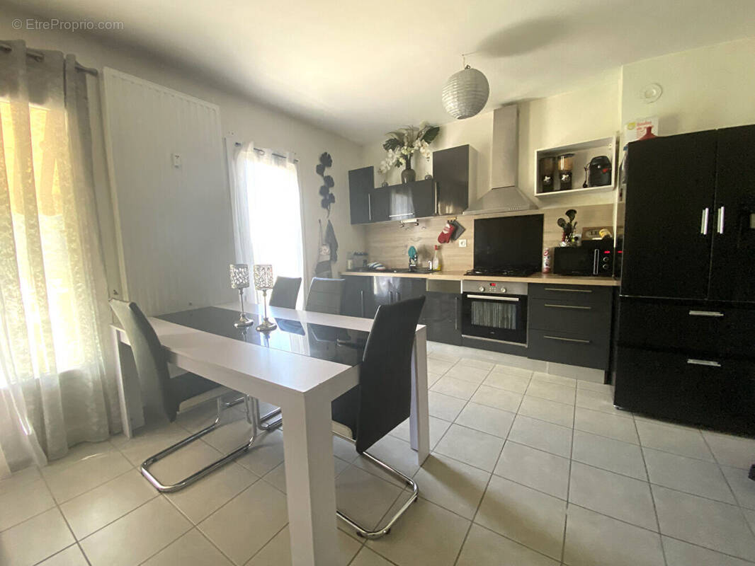 Photo 1 - Appartement à VEYNES