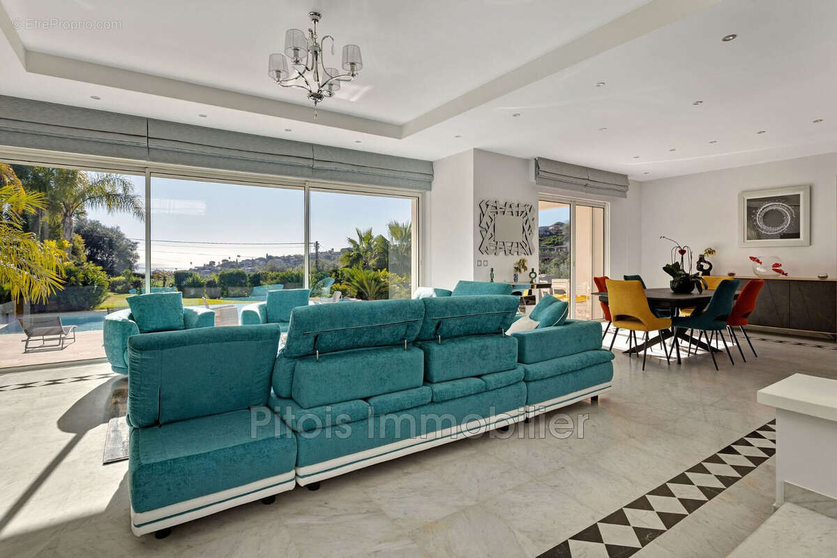 Maison à ANTIBES