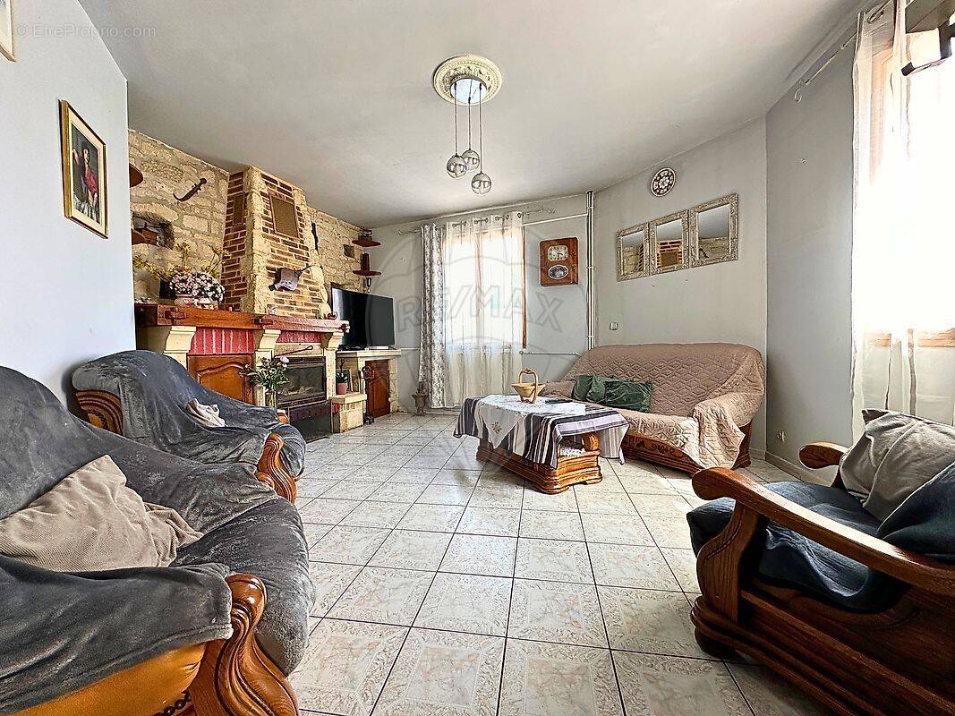 Maison à MONTATAIRE