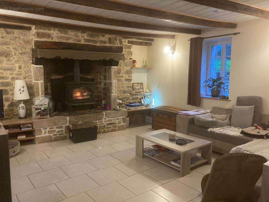 Maison à LANGOELAN