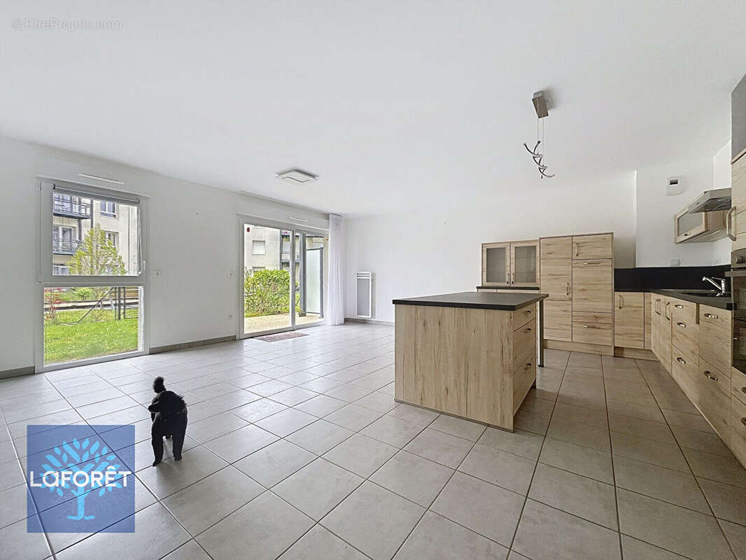 Appartement à FOUGERES