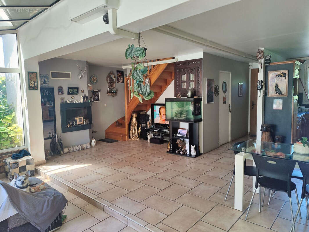 Photo 4 - Maison à FONTAINE-LE-PORT