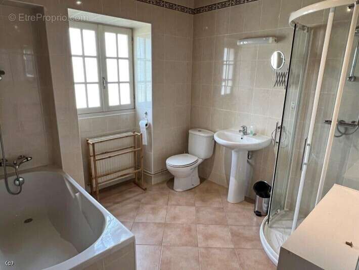 Maison à VERTEUIL-SUR-CHARENTE