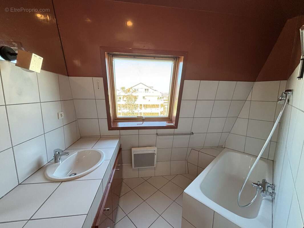 Appartement à AIX-LES-BAINS