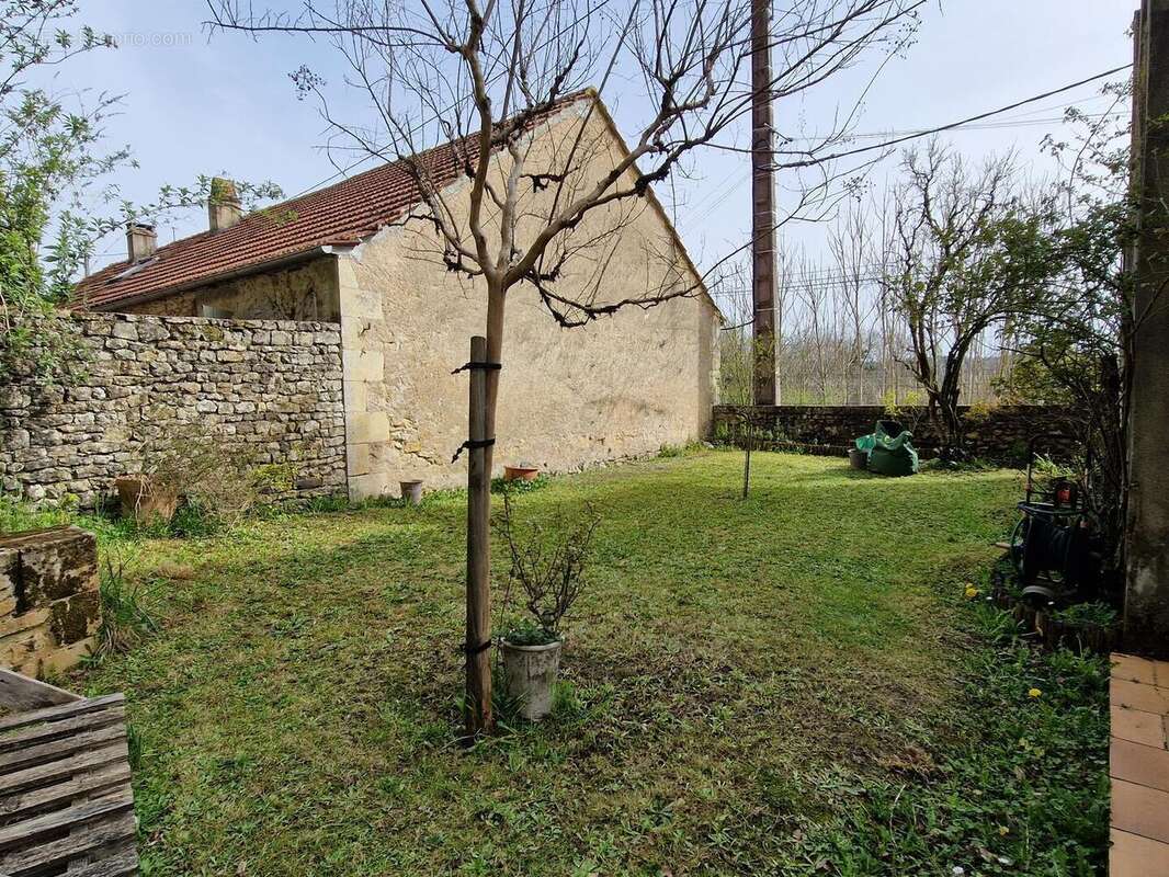 20250320150227 - Maison à LE BUGUE