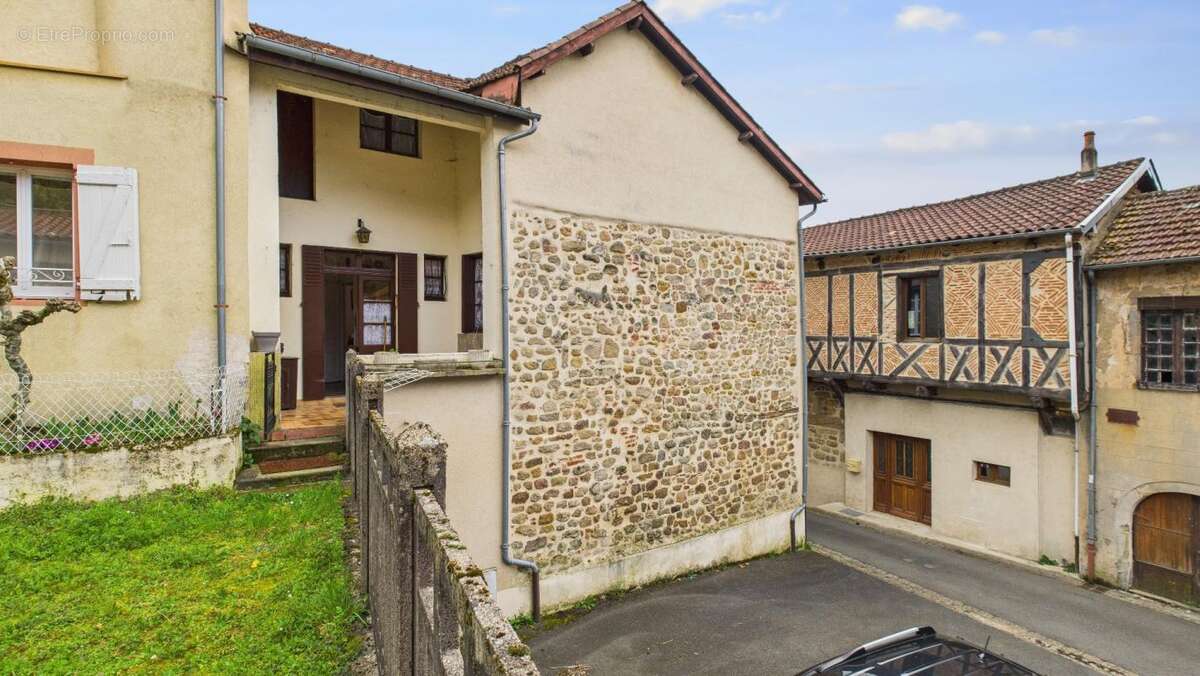 Maison à AUBIN
