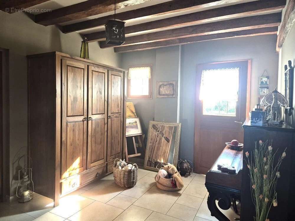 Maison à BEAUNE-LA-ROLANDE