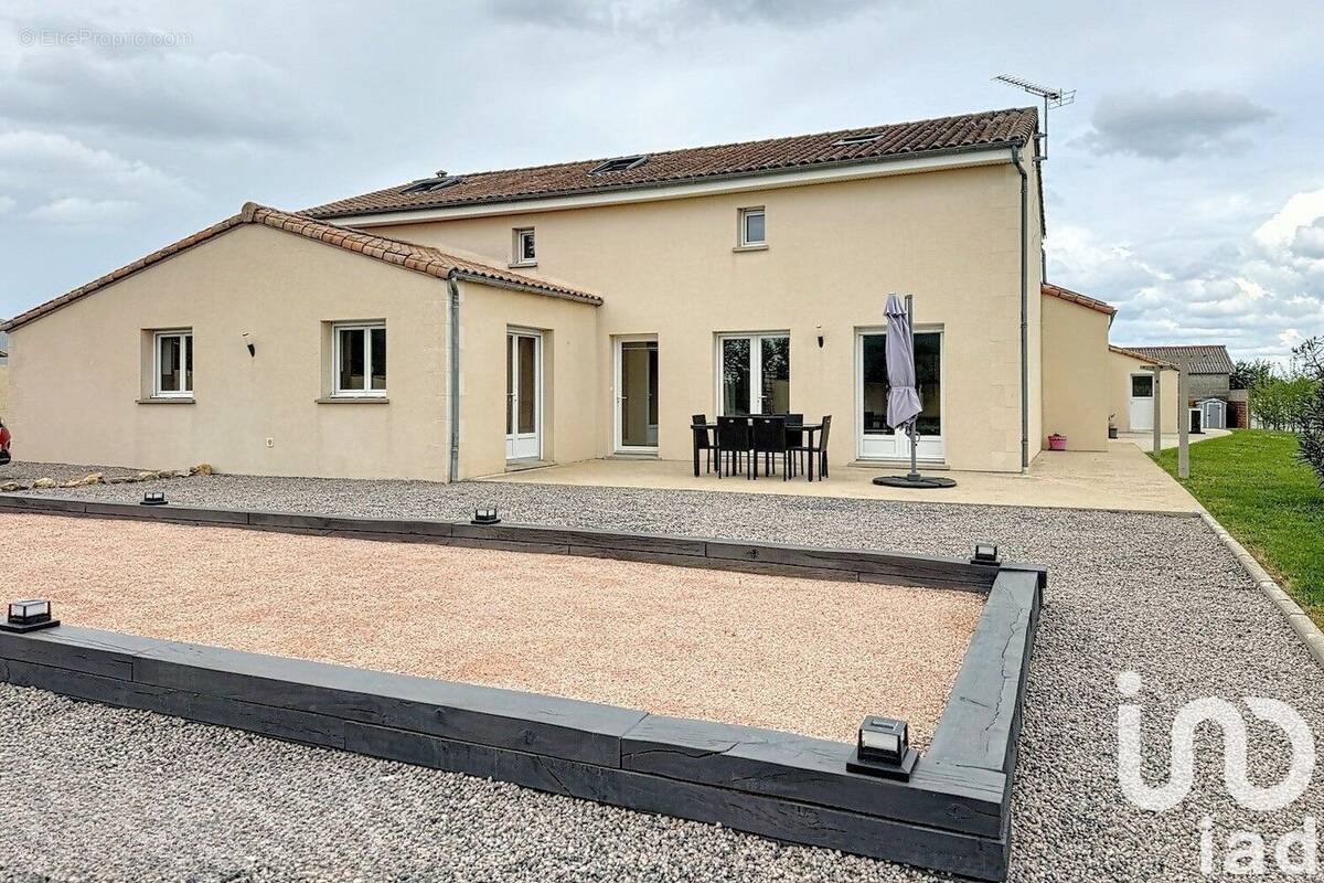 Photo 1 - Maison à ROM