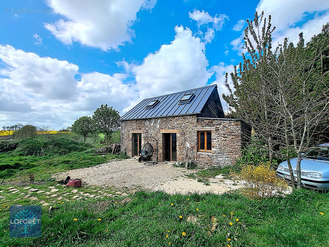 Maison à LA CHAPELLE-JANSON