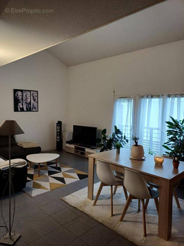 Appartement à LE HAILLAN