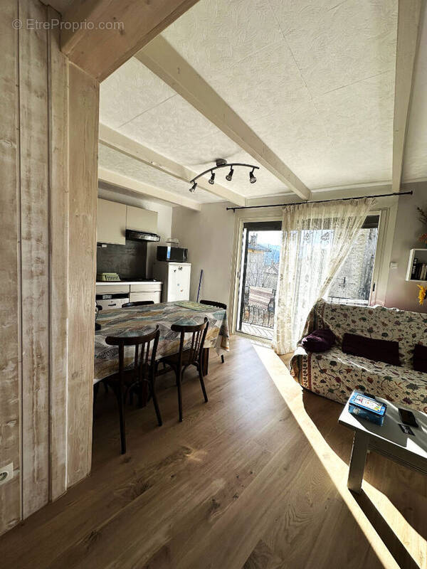 Appartement à EGAT