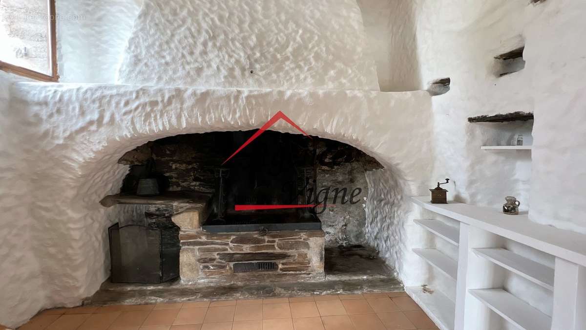 Maison à PORTES