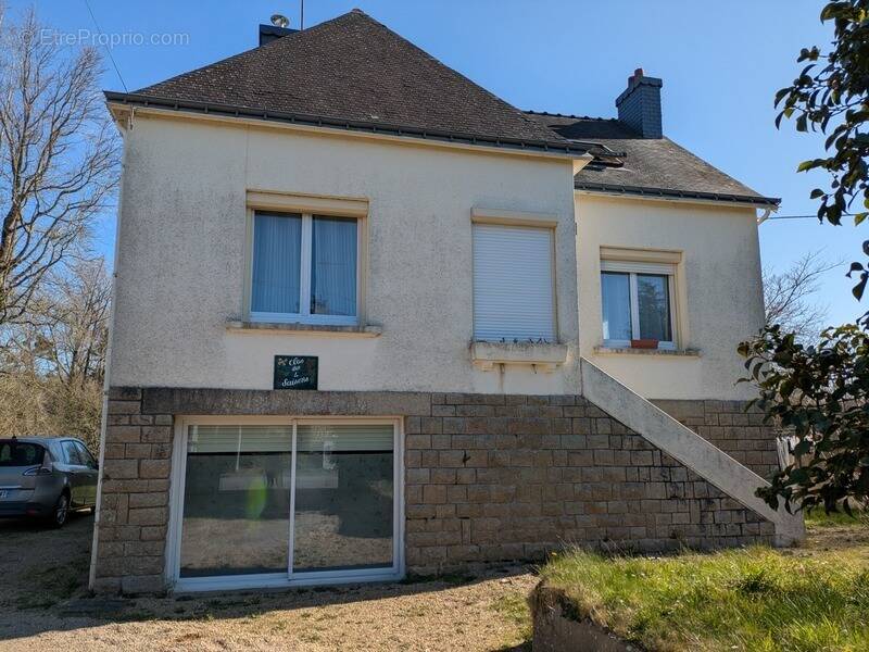 Maison à LOCMALO