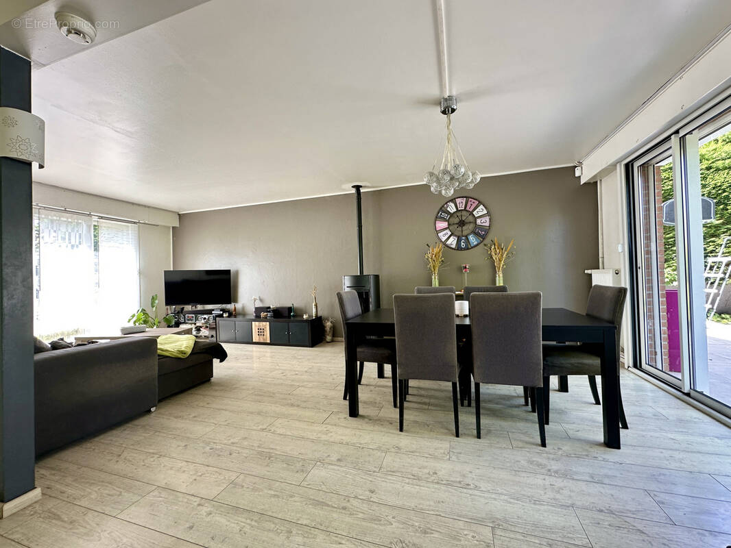 Maison à SAINGHIN-EN-MELANTOIS