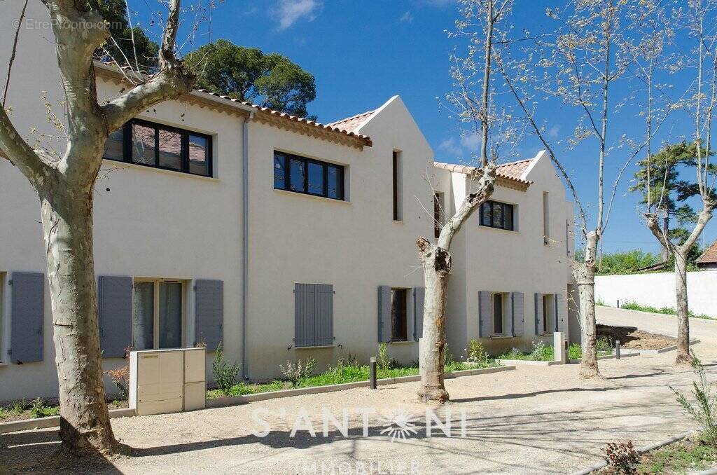 Maison à LEZIGNAN-LA-CEBE