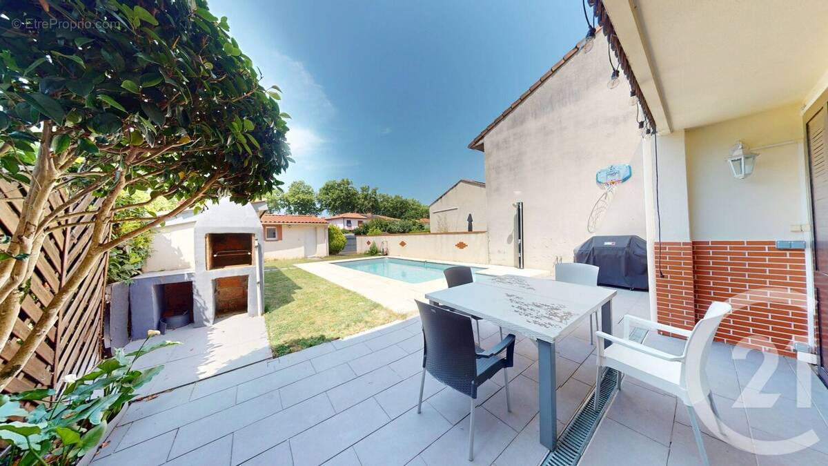 Maison à COLOMIERS