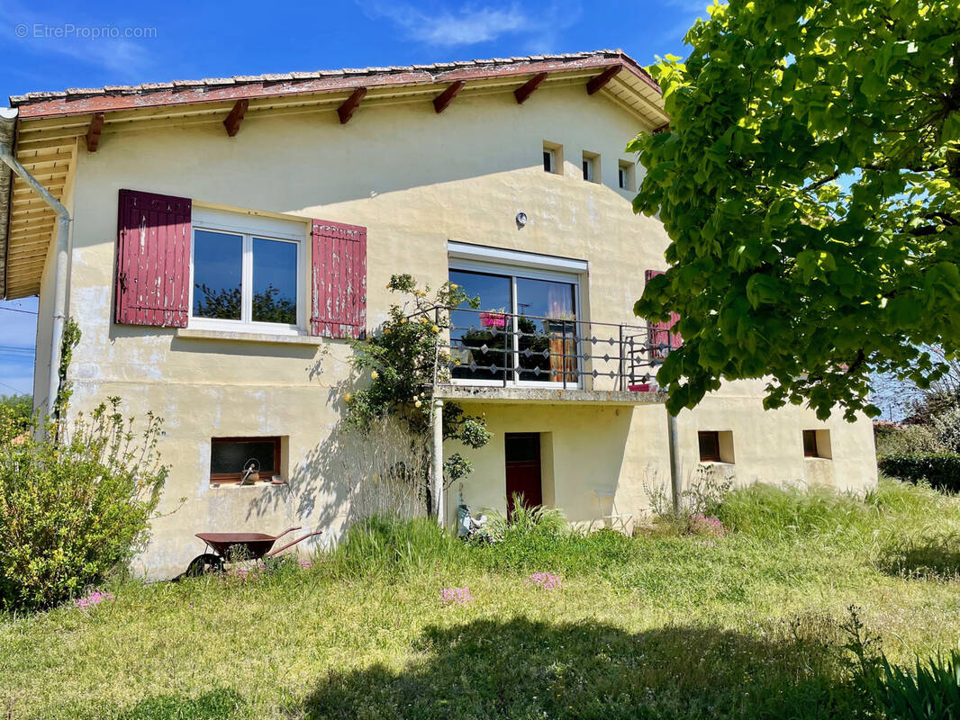 Maison à VIRELADE