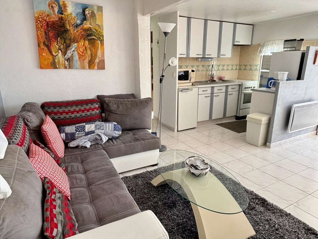 Maison à ROQUEBRUNE-SUR-ARGENS