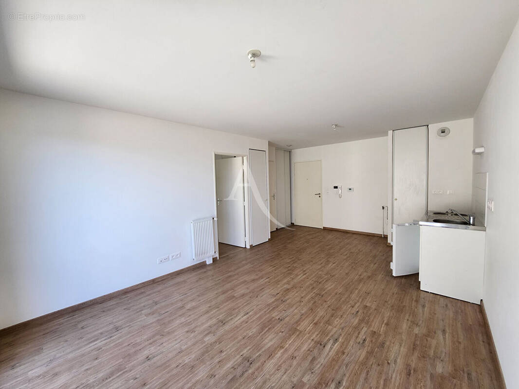 Appartement à INDRE