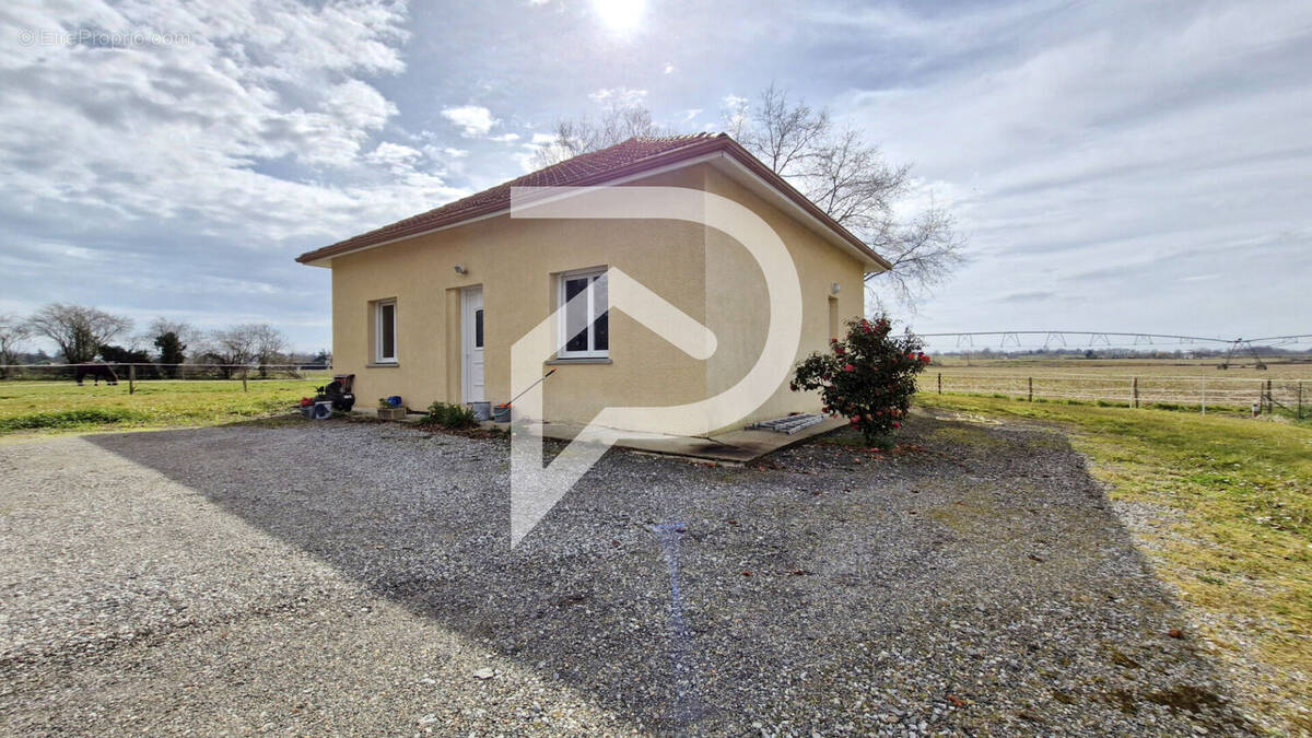 Maison à AMOU