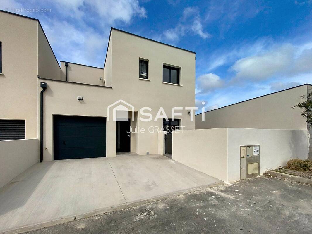 Photo 1 - Maison à LESPIGNAN