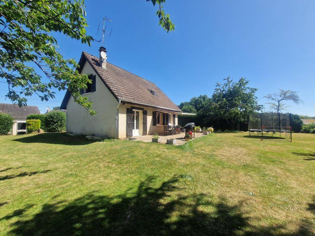 Maison à EZY-SUR-EURE