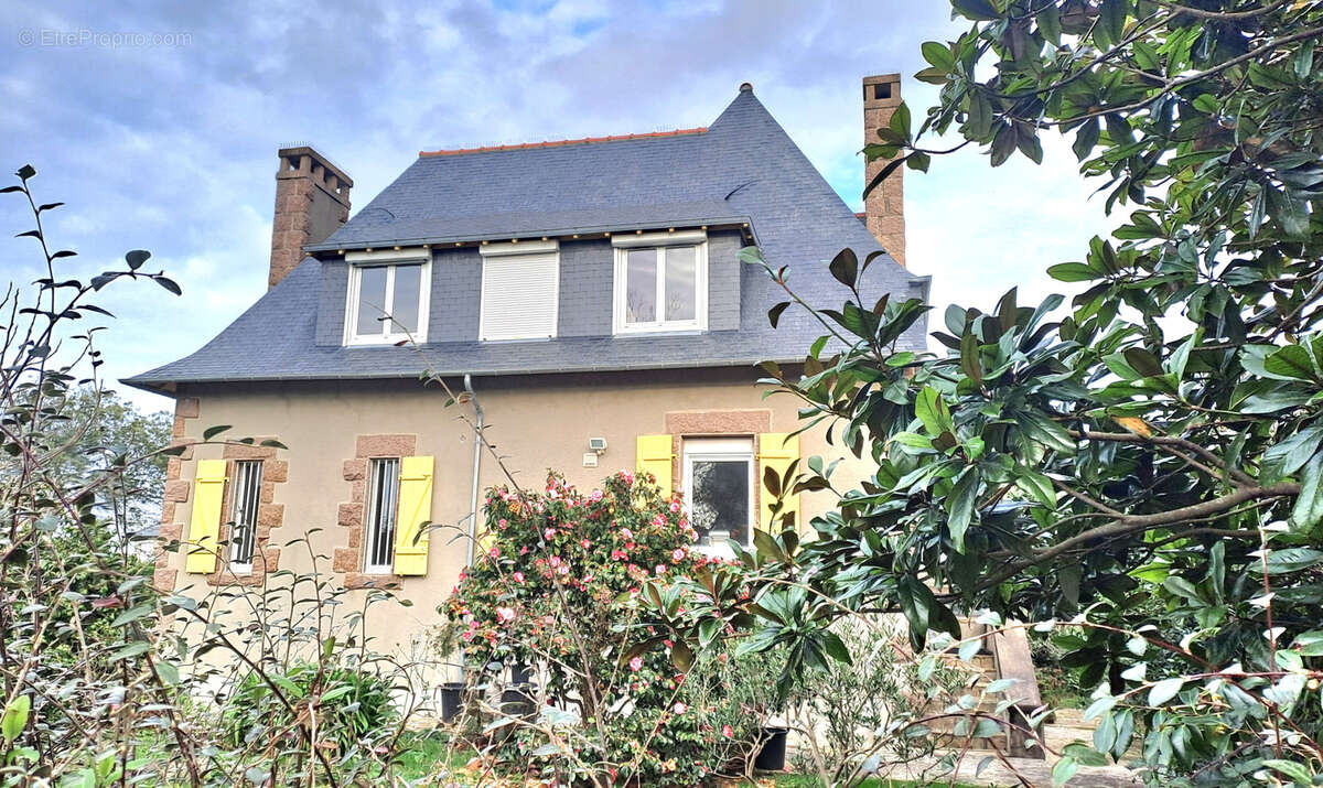 Maison à TREBEURDEN