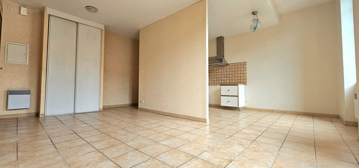 Appartement à L&#039;ISLE-JOURDAIN